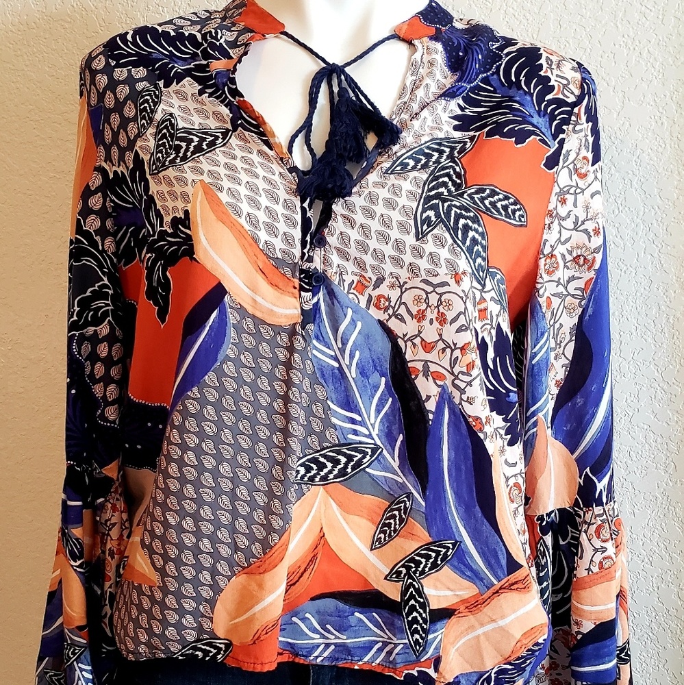 Floral bell sleeve top